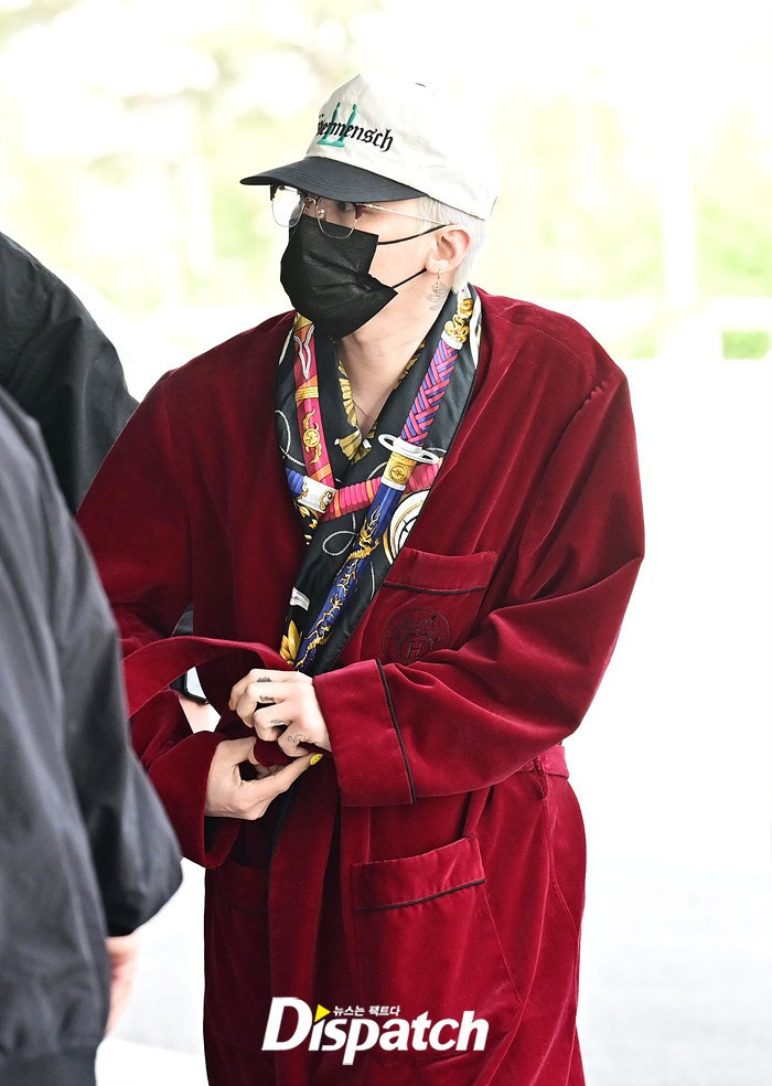 오늘자 지디 출국 기사 사진.jpg | 인스티즈