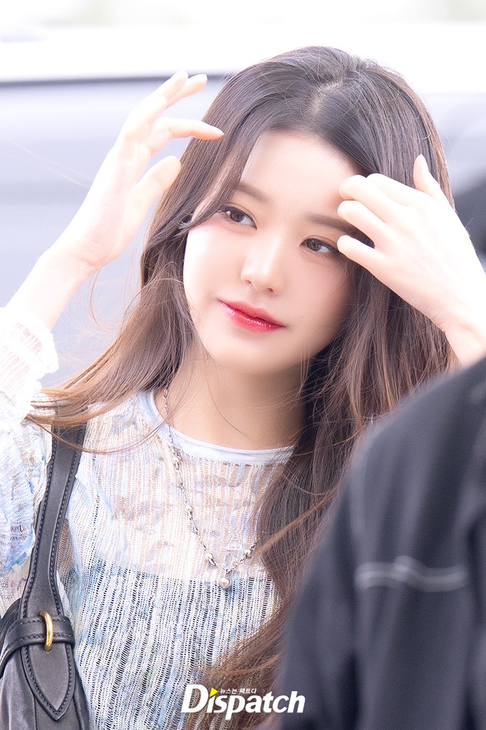 오늘자 아이브 장원영 출국 패션 | 인스티즈