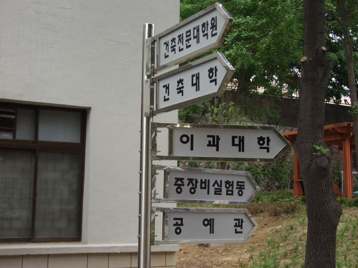 d71842dd10131cf9548f9723b1cf77ffe5608a19