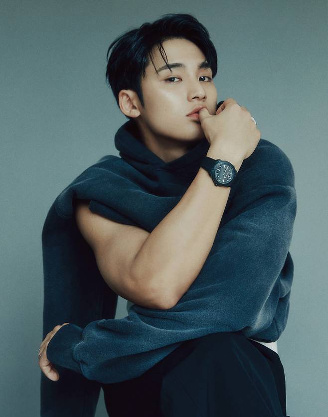 세븐틴 민규 불가리 워치 화보.jpg | 인스티즈