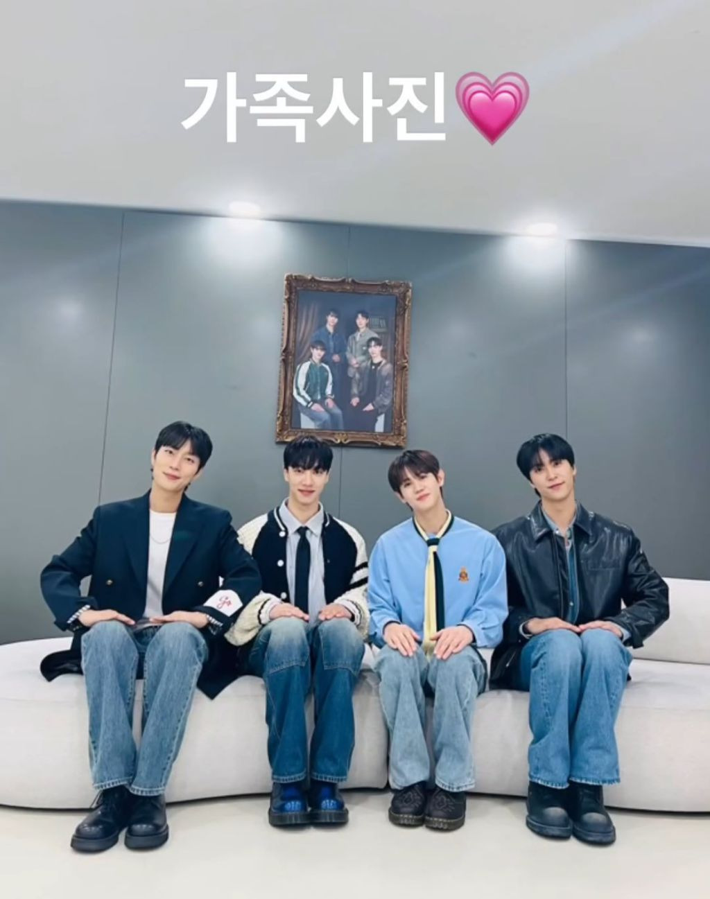 데뷔 15주년을 위해 다양하게 준비한 하이라이트 | 인스티즈