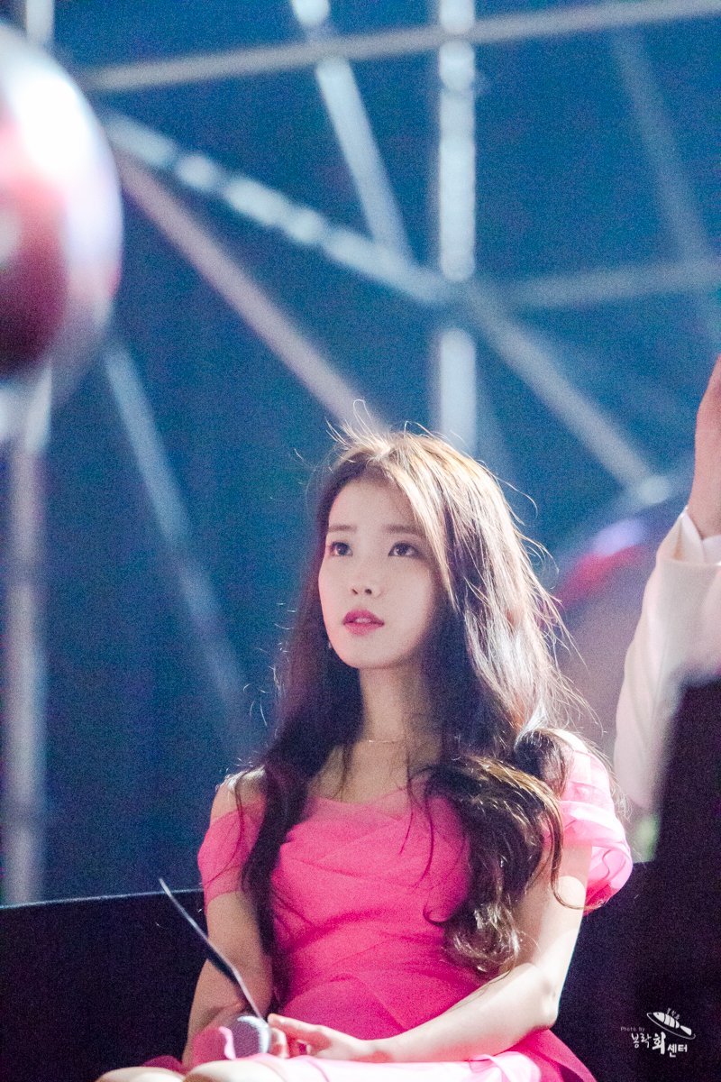 아이유가 좋아요 누른 팬아트.. | 인스티즈