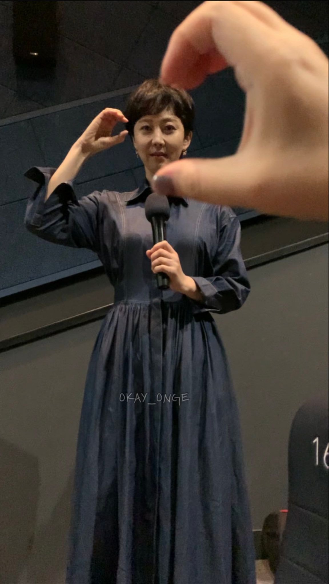 반쪽하트 몰라서 당황해하는 51세 여배우.. | 인스티즈