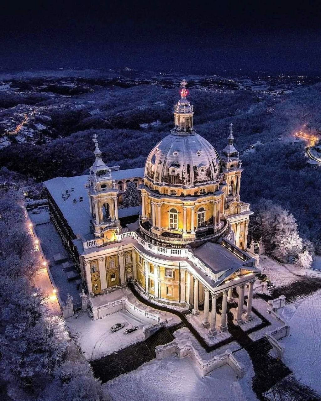 이탈리아 알프스 산 속 성당 | 인스티즈