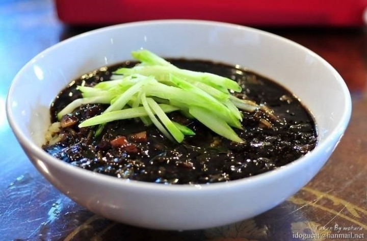 짜장면먹을때 가장 어울리는 음식은?? | 인스티즈