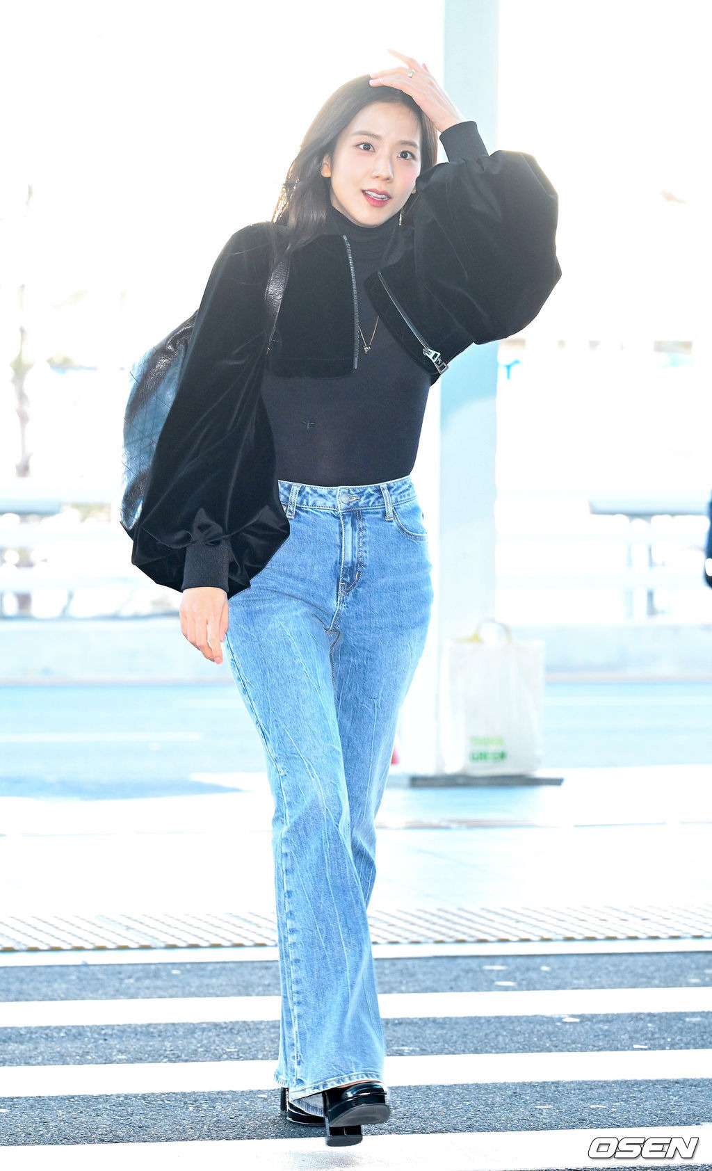 1/24 블랙핑크 지수 인천공항 출국사진 | 인스티즈