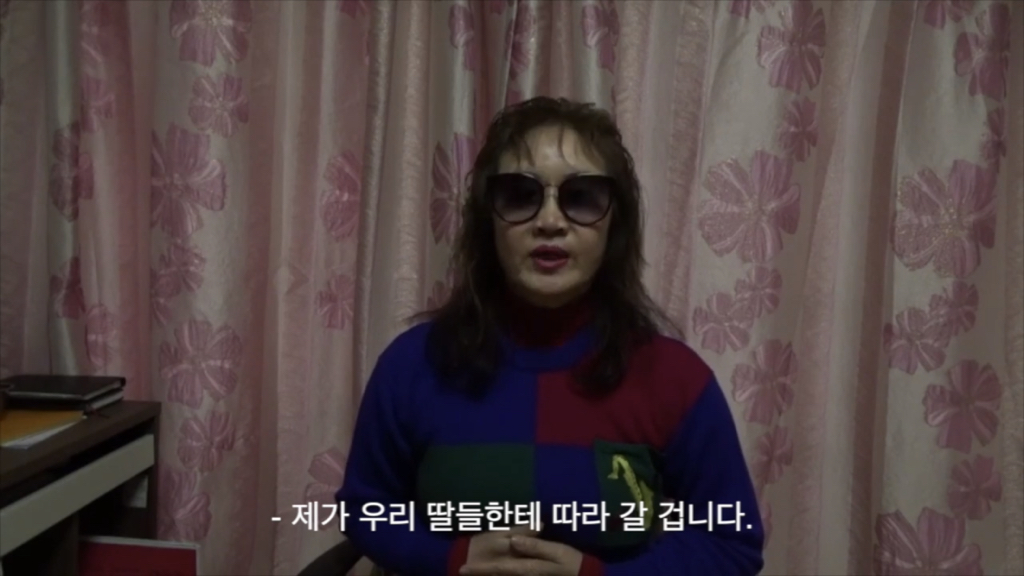 저는 자살한 단역배우 두 자매의 엄마입니다 | 인스티즈