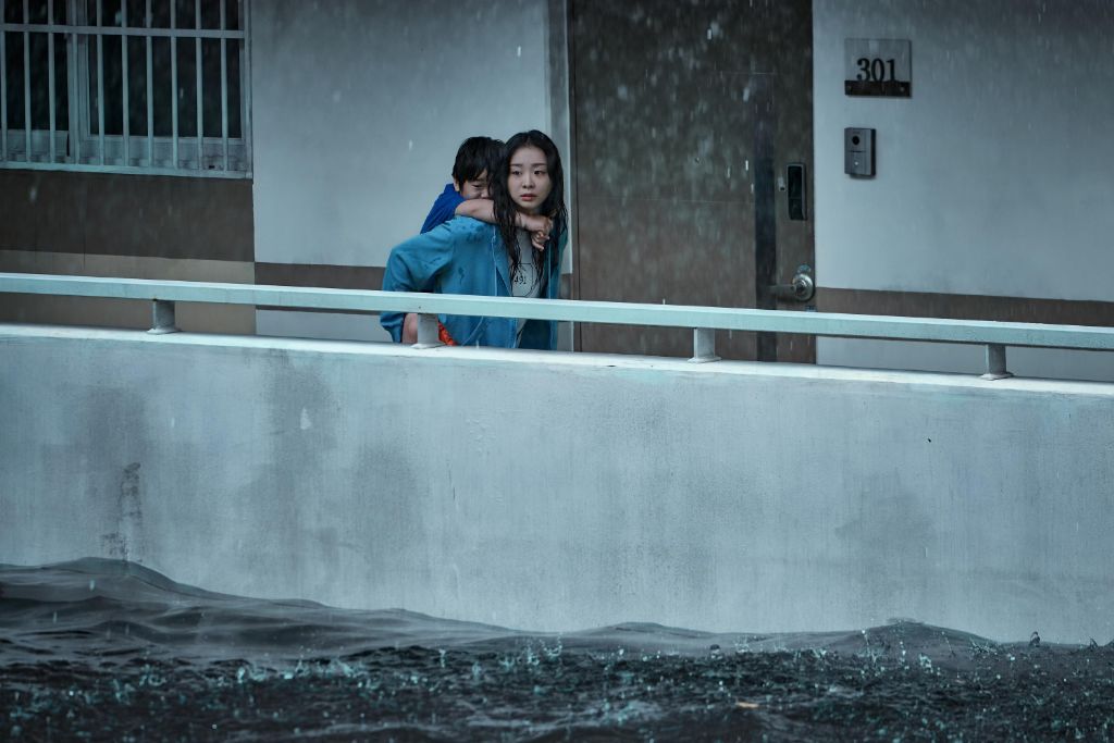 [스틸컷] SF 재난 영화 대홍수, 12월 19일 공개. 오직 넷플릭스에서 | 인스티즈