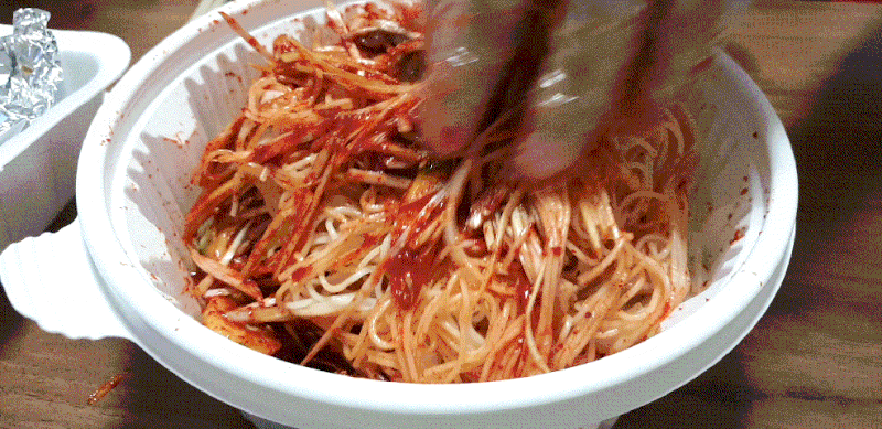 골뱅이소면 골뱅이쫄면 움짤 gif | 인스티즈