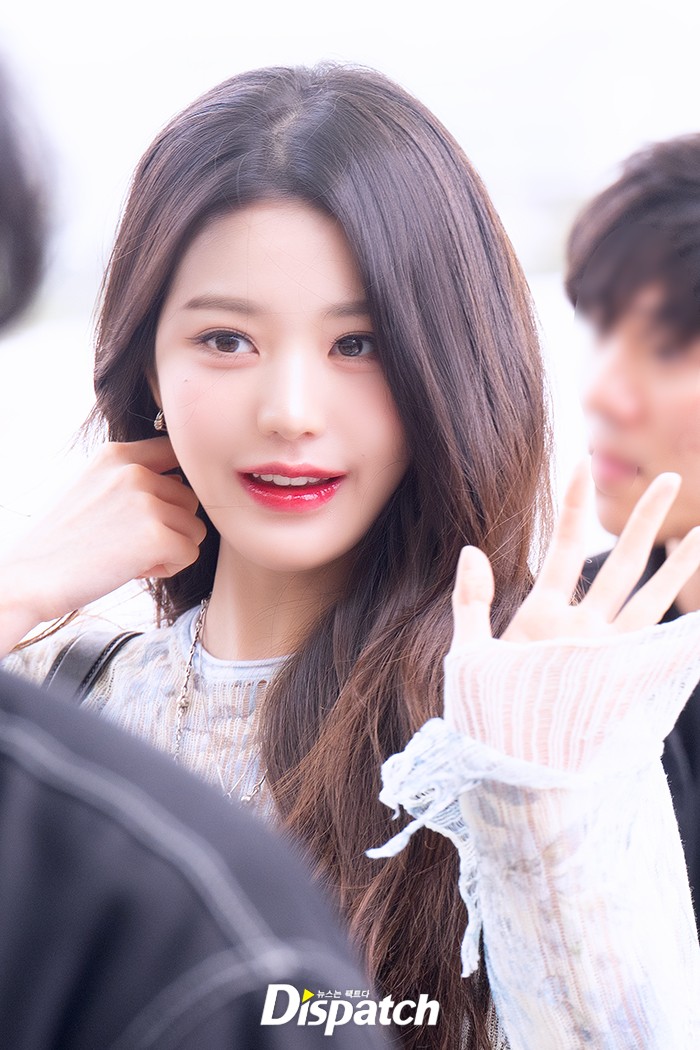 오늘자 아이브 장원영 출국 패션 | 인스티즈