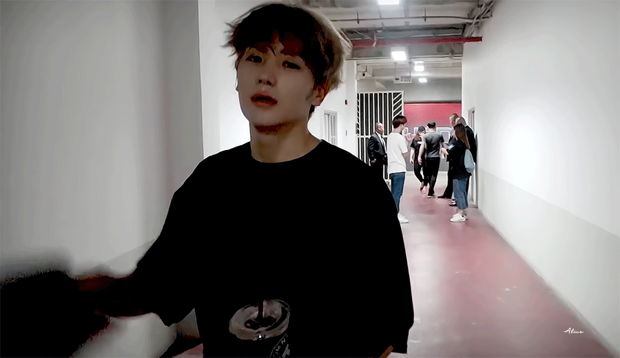 "도대체 어떤 사랑을 했기에 이런 가사를..", 소리 듣는 가수 'Young K(데이식스)'의 노래 가사들 | 인스티즈