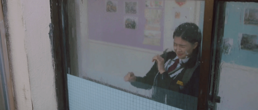 같은 반 남자애가 의미없이 이런 행동 하는 거 유죄 아니야? | 인스티즈