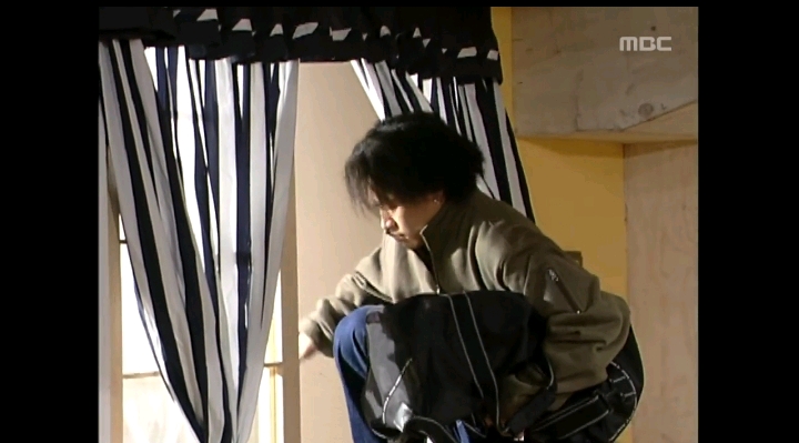 뉴논스톱 경림이한테 맞아죽기전에 여길떠나 | 인스티즈