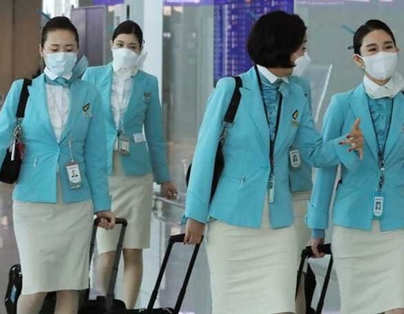 소굴속 이미지