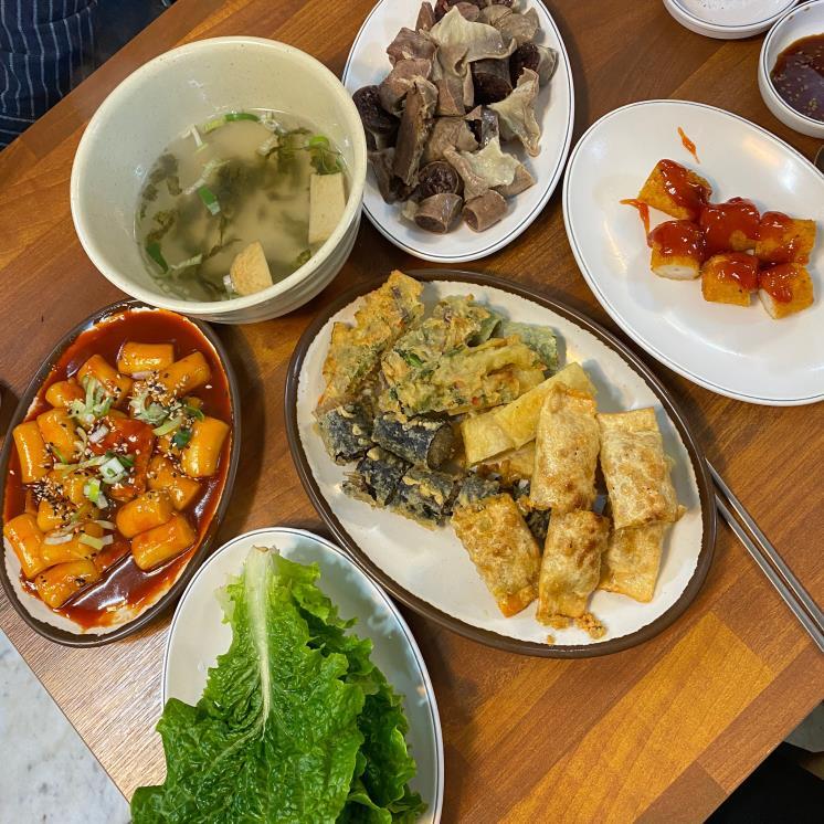 뽀빠이상추튀김 이미지