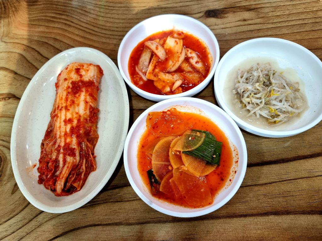 어탕칼국수 이미지