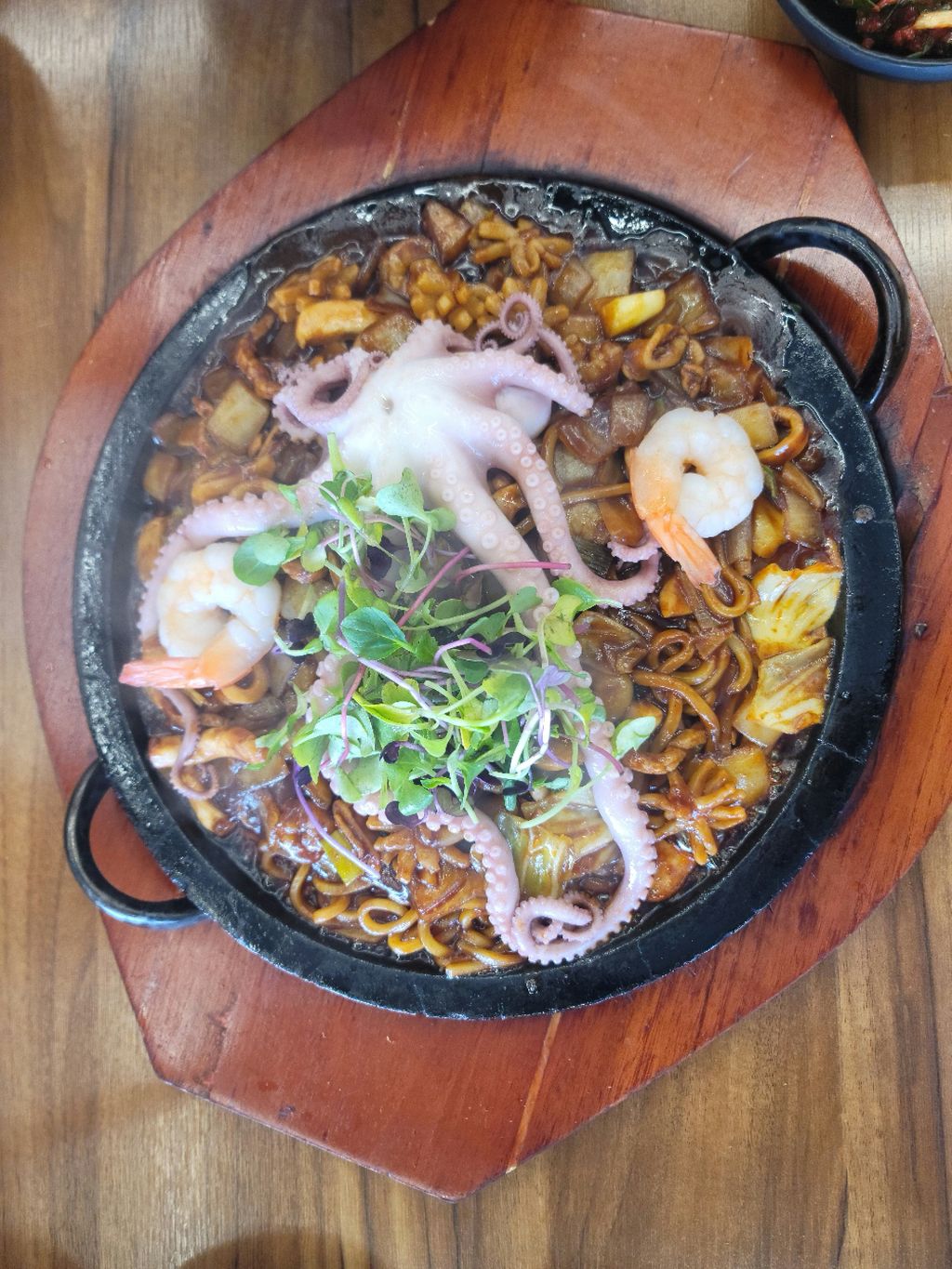 거창돌짜장갈비찜 이미지
