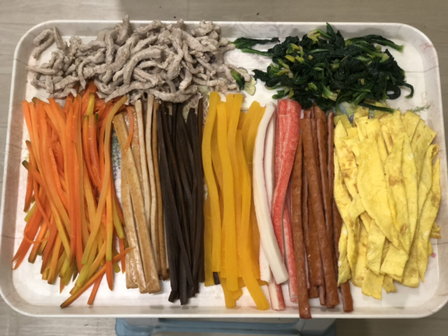 노랑김밥 이미지