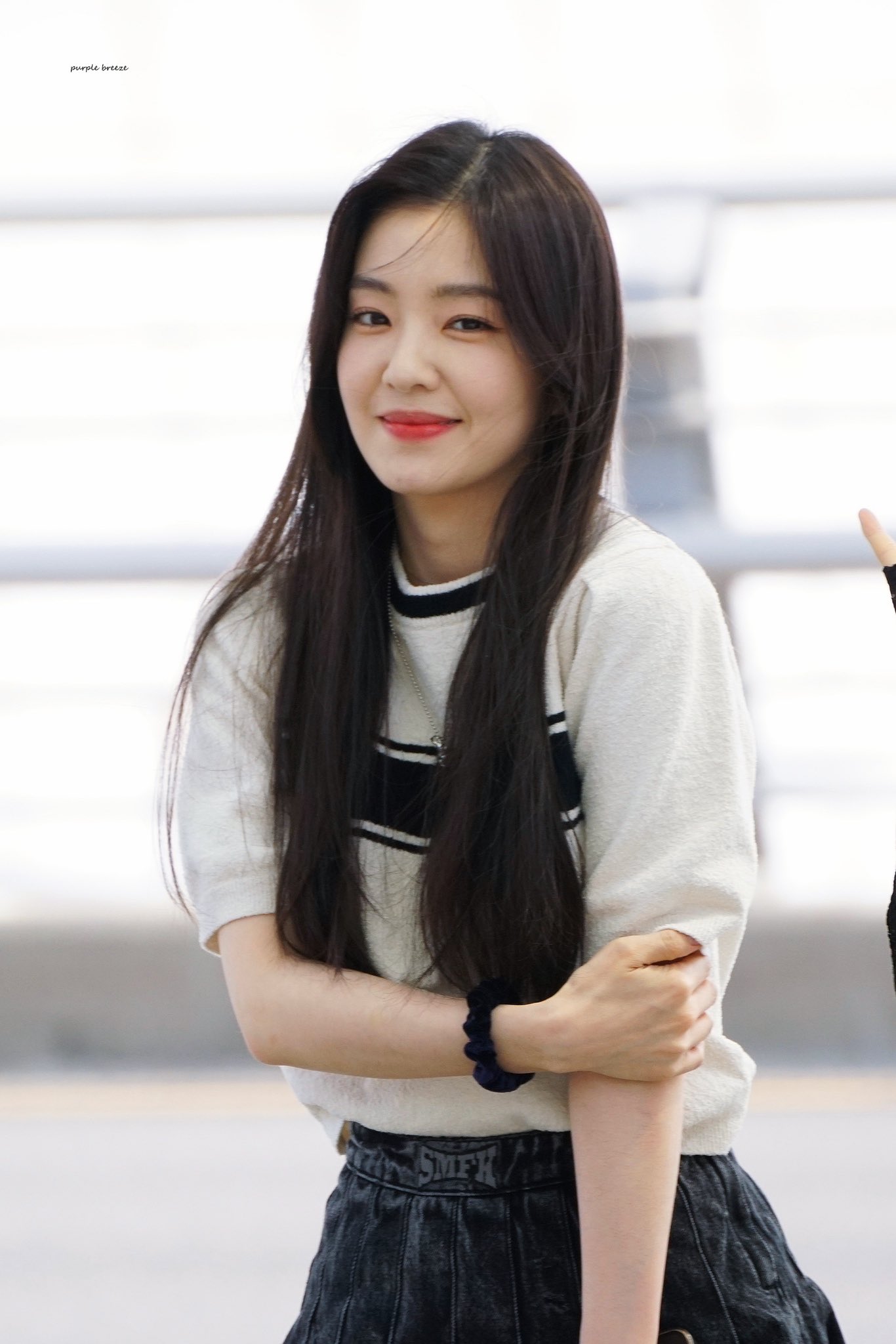 최근 공항 출국하는 아이린.jpgif | 인스티즈