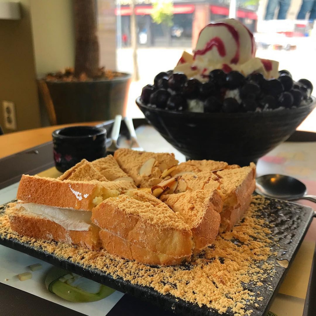 설빙에서 빙수 뺨치게 잘 팔린다는 사이드 메뉴....jpg | 인스티즈