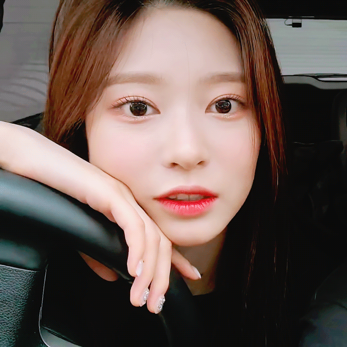 아이즈원 민주 얼굴 근황ㄷㄷㄷ.gif (스압) | 인스티즈