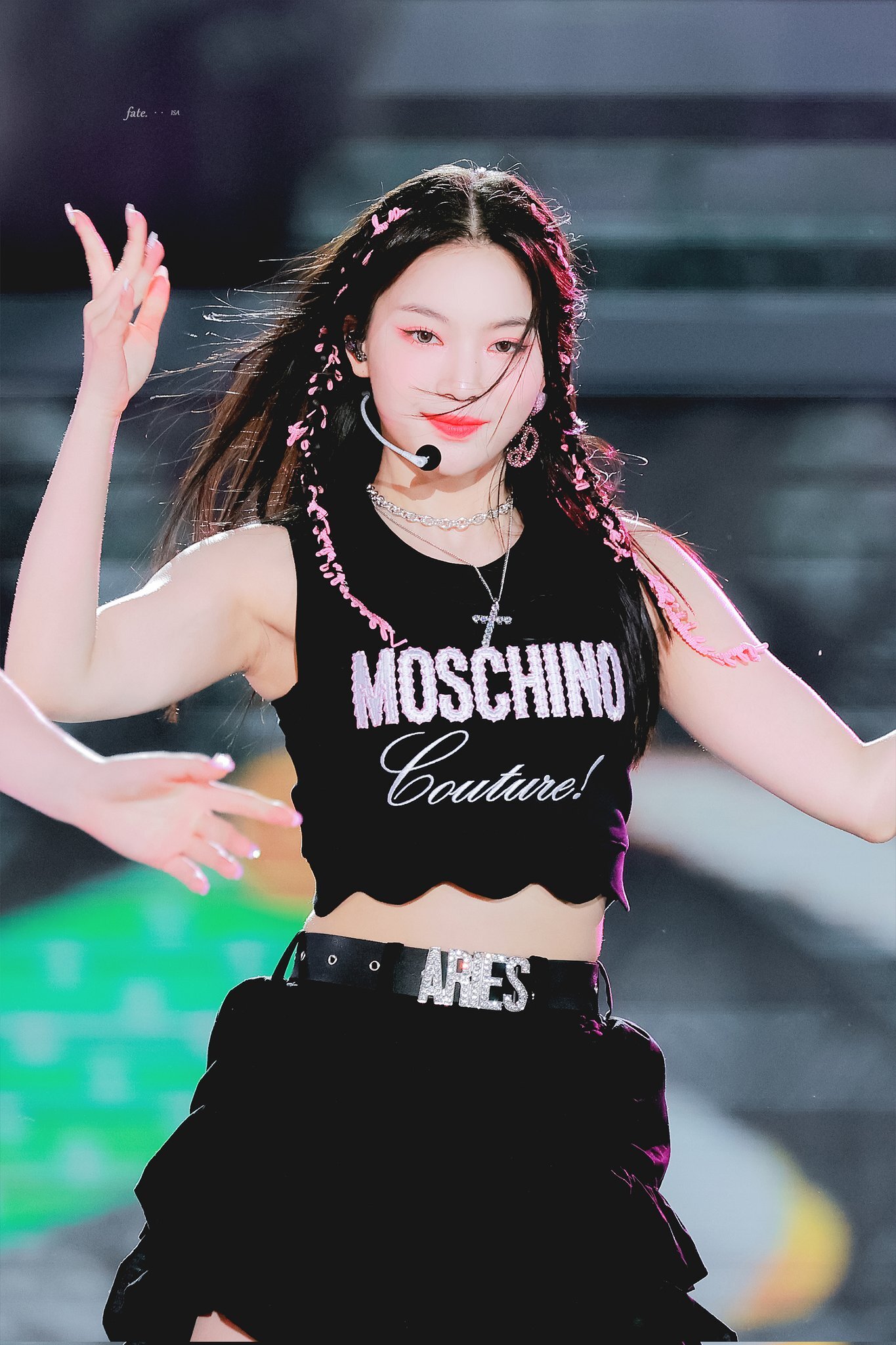 최근 스테이씨 아이사 스타일링 .jpg | 인스티즈