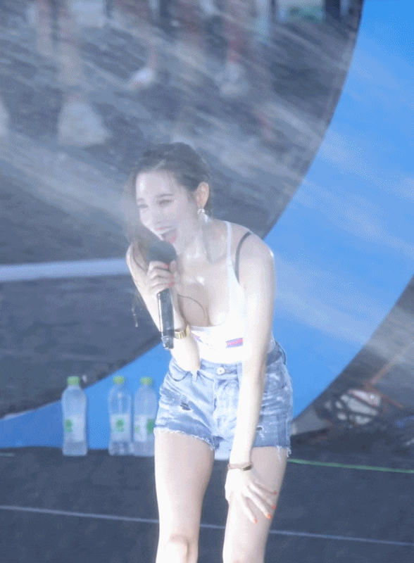 수영할 때 입지말라는 구찌 수영복 | 인스티즈