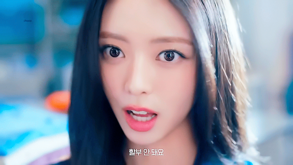 (스압)여자여자한 ITZY 유나.jpgif | 인스티즈