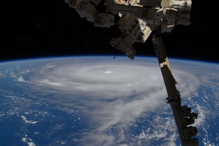 인공위성에서 본 태풍 | 인스티즈