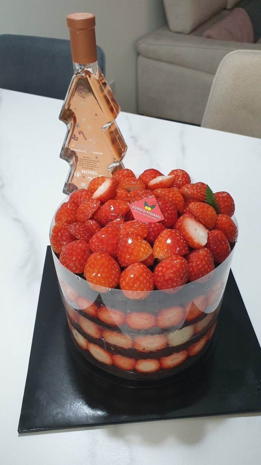 성심당 딸기 케이크 실사 | 인스티즈