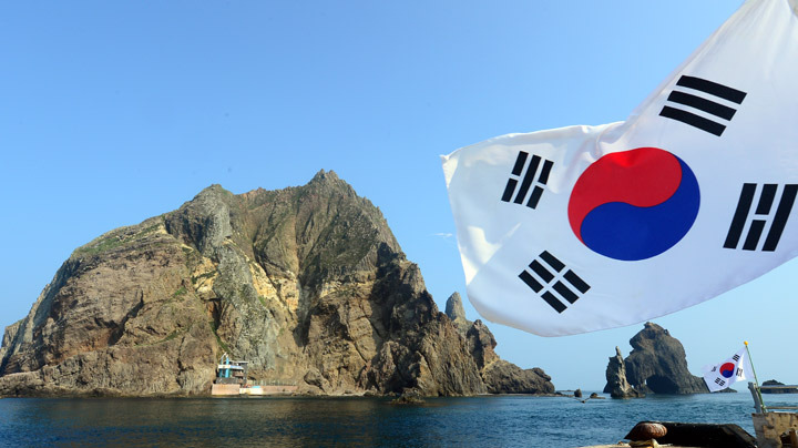 8월에 들어서자 사라지는 독도 | 인스티즈