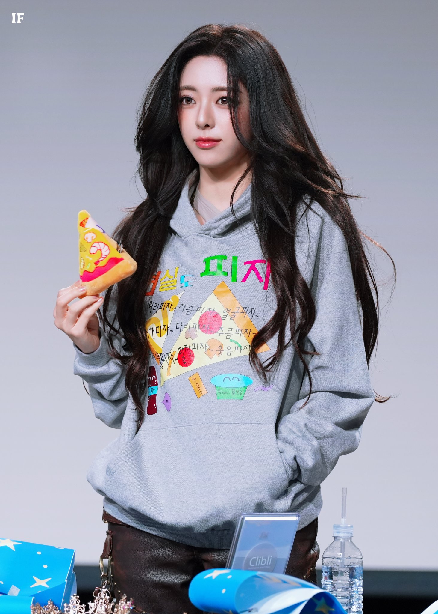 (스압)여자여자한 ITZY 유나.jpgif | 인스티즈