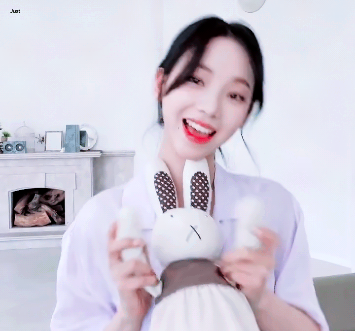 카리나 웃는 짤.gif | 인스티즈