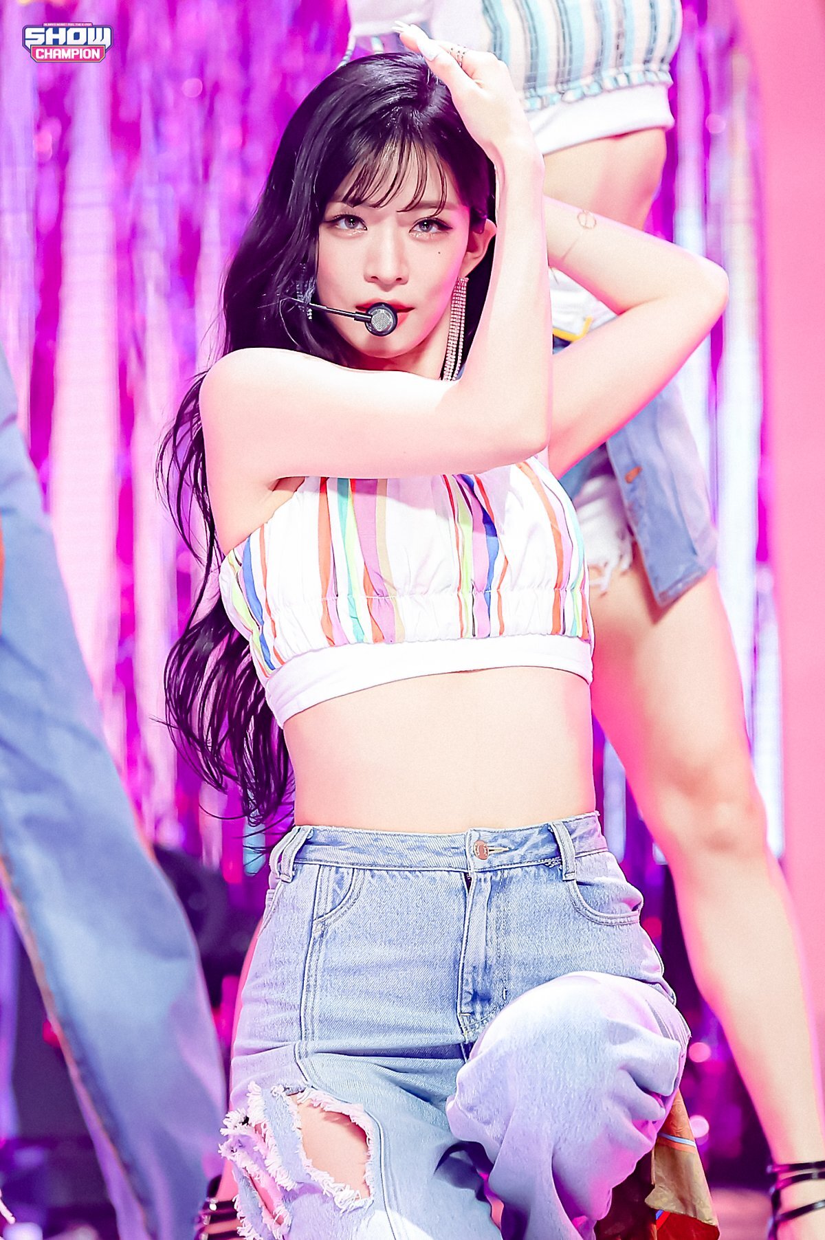 (스압)얼굴도 몸매도 이쁜 프로미스나인 이채영.jpgif | 인스티즈