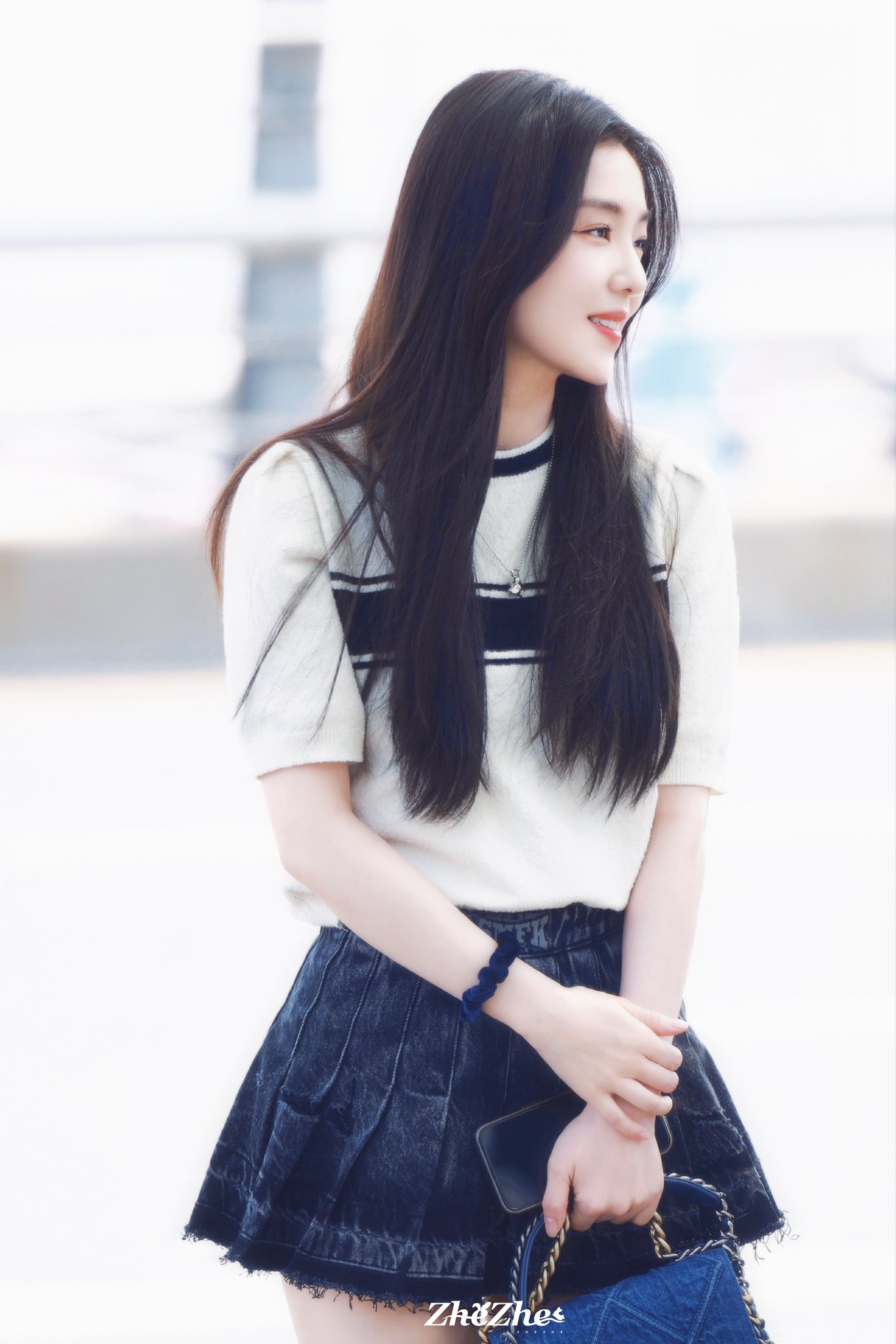 최근 공항 출국하는 아이린.jpgif | 인스티즈