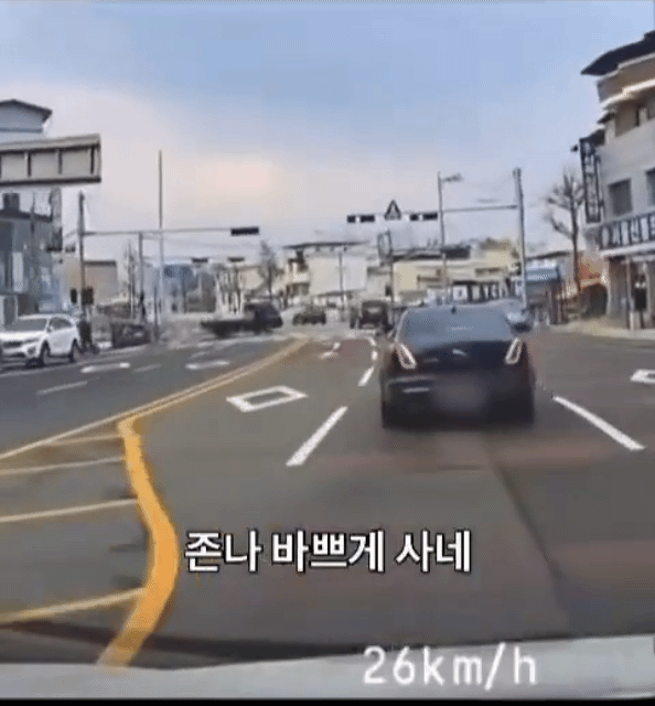 정말 바쁘게 사는 앞차.gif | 인스티즈