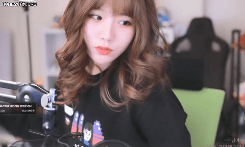 여전히 고데기 못다루는 31살 소니쇼 ㅋㅋㅋ.gif | 인스티즈