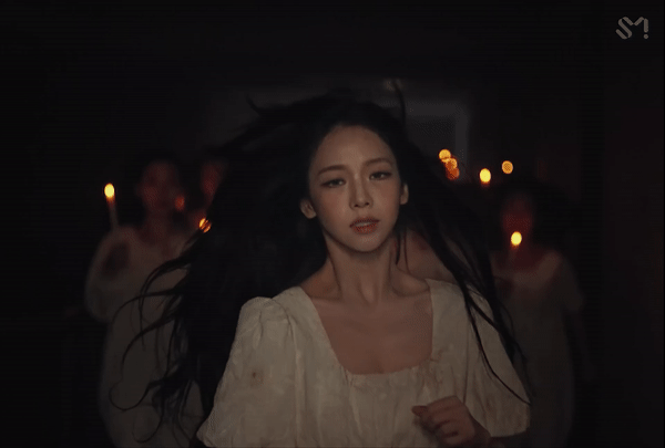 'I'm Unhappy' 카리나.jpgif | 인스티즈