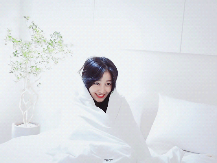 해변에서 화보 찍는 트와이스 지효 | 인스티즈