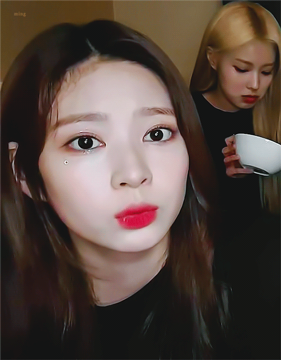 보스 아이즈원 민주.gif (스압,움짤 多) | 인스티즈