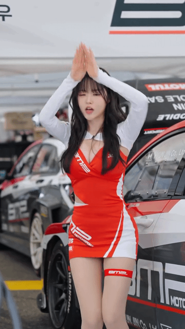 스트리머겸 레이싱 모델 홍딩굴.jpg | 인스티즈