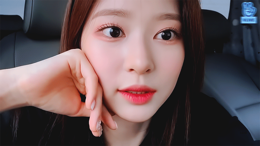 아이즈원 민주 얼굴 근황ㄷㄷㄷ.gif (스압) | 인스티즈