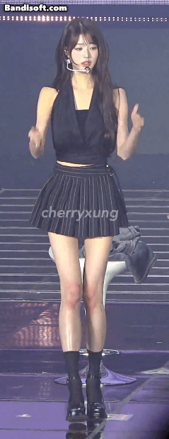 봐도 봐도 늘 새로운 아이브 장원영 다리길이.gif | 인스티즈