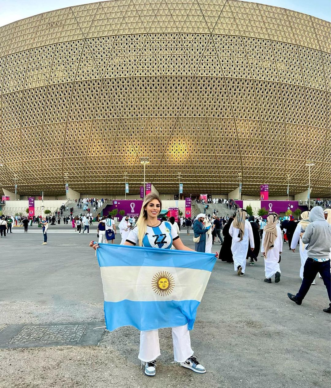 아르헨티나 상의탈의녀 DM 상태 .jpgif | 인스티즈