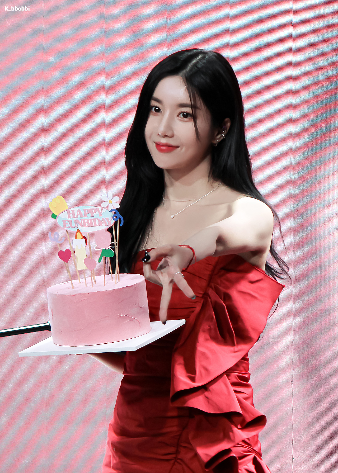 (스압)더 예뻐진 최근 권은비.jpgif | 인스티즈