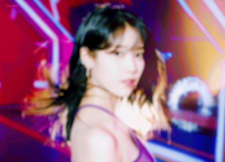 아이유 본인도 이쁘다고 인정했던 날.gif | 인스티즈
