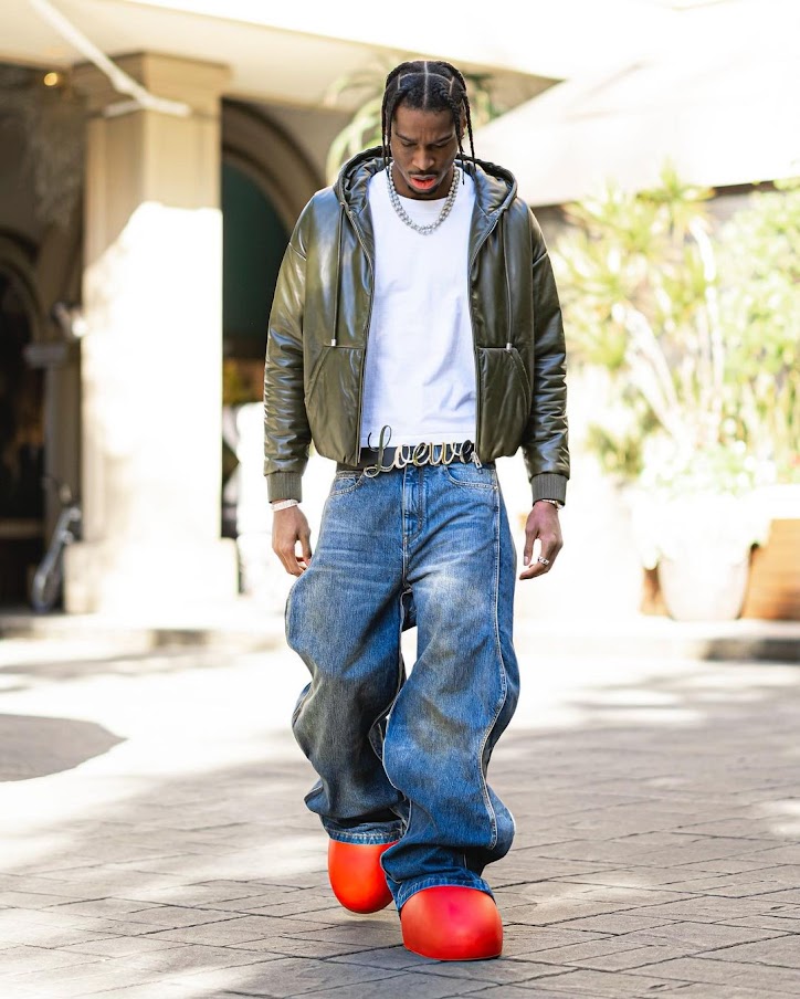 요즘 해외에서 핫하다는 신발 | 인스티즈