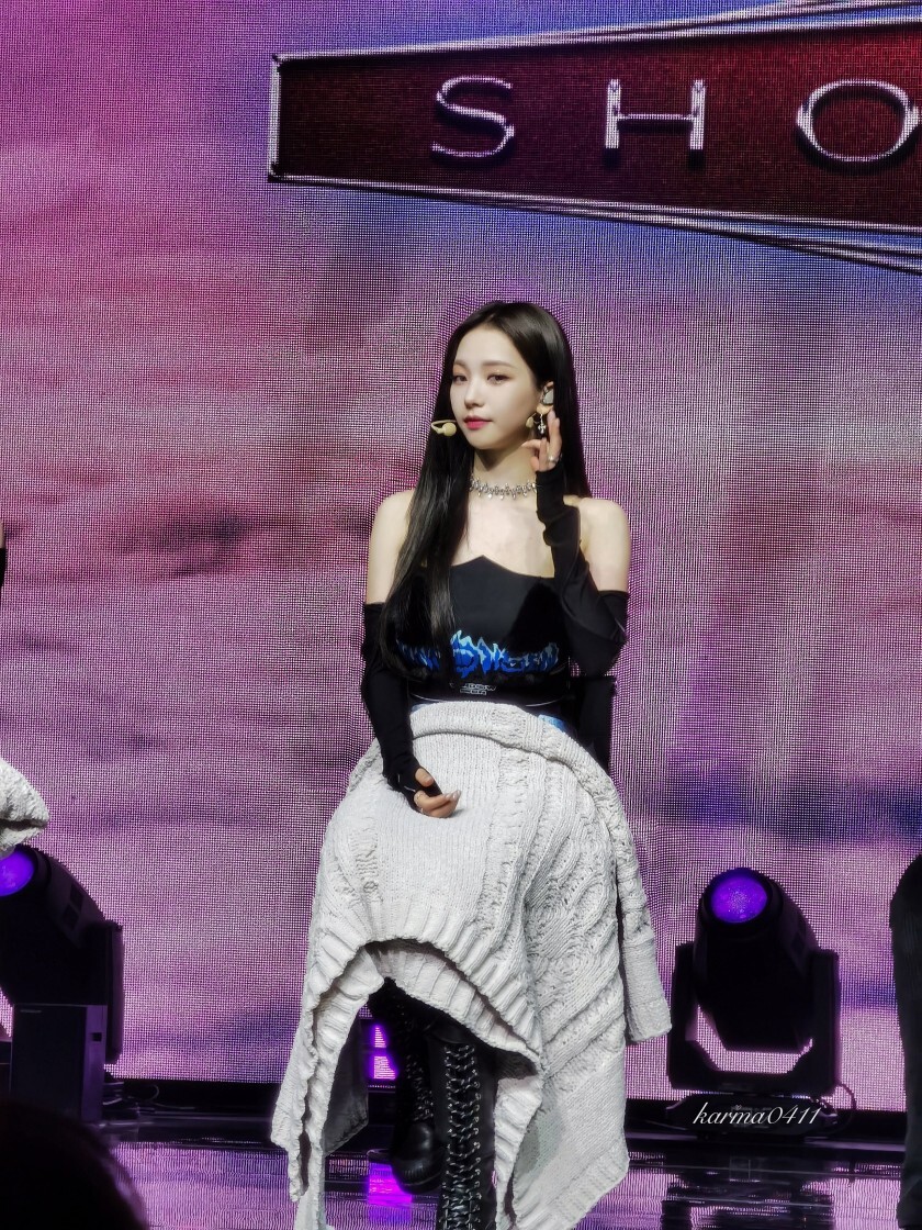 오프숄더 비주얼 에스파 카리나 .jpgif | 인스티즈