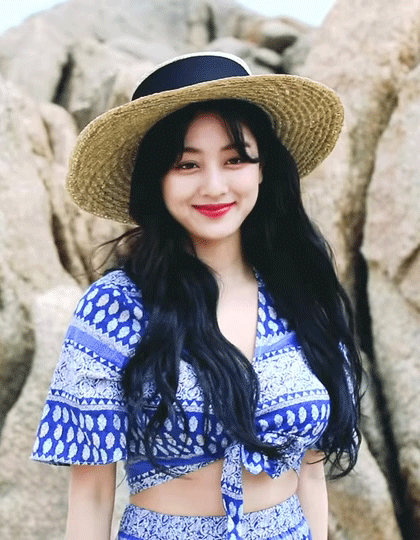 해변에서 화보 찍는 트와이스 지효 | 인스티즈