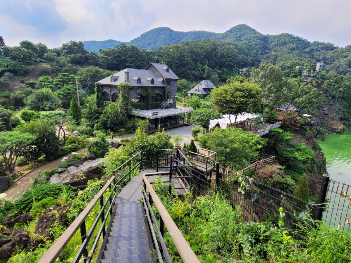 인생샷 찍기 좋다는 국내 배경이 예쁜 여행지들.JPG | 인스티즈